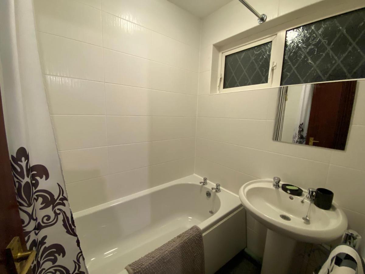 Serene 4Br In Harborne Close To Qe Hospital, Harborne Centre Birmingham Dış mekan fotoğraf
